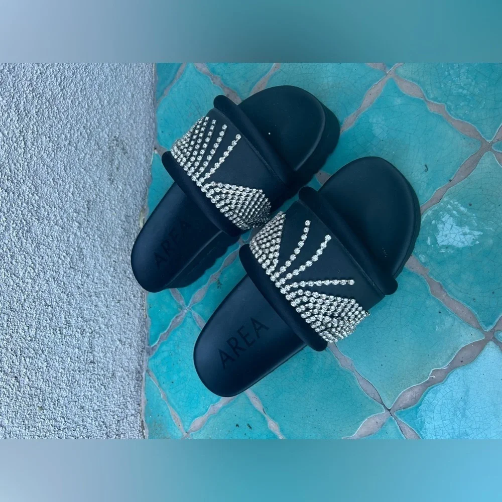 Area Crystal Fringe Platform Slides